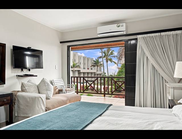 3 BEDROOM APARTMENT FOR SALE IN COMPENSATION BEACH